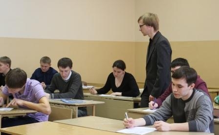 Письменное тестирование претендентов на участие в программе"Аполло" в Казанском ГАУ